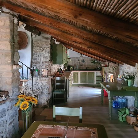 Вилла Casa Di Pietra Usellus Экстерьер фото